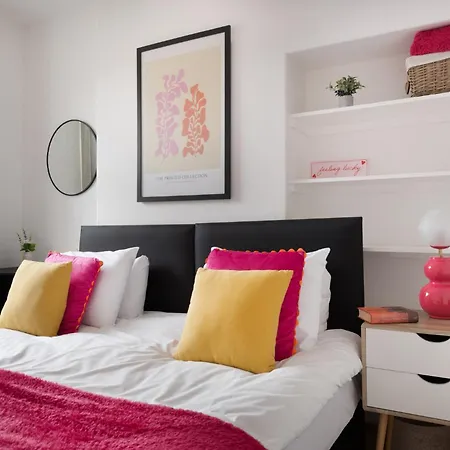 Nyaraló Station House - Long - York