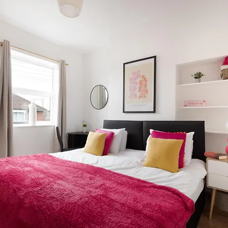 Station House - Long - Nyaraló *