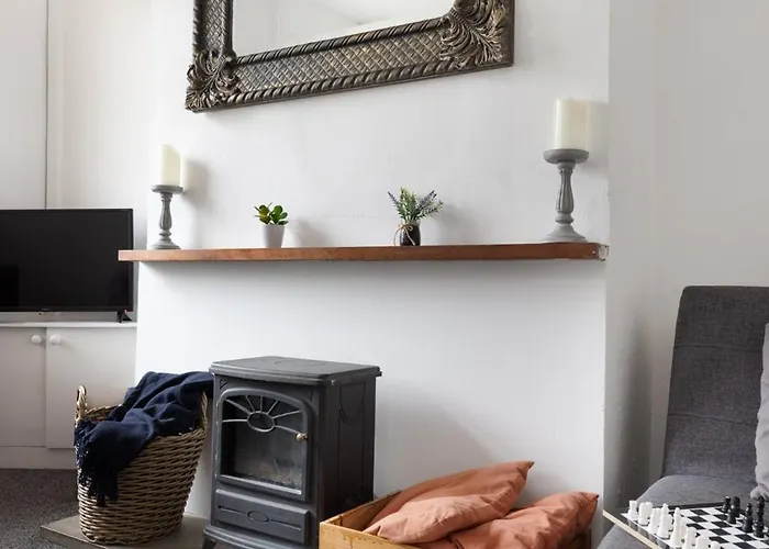 Station House - Long - York