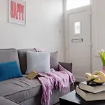 Station House - Long - Holiday home *