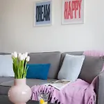 Station House - Long - Holiday home *